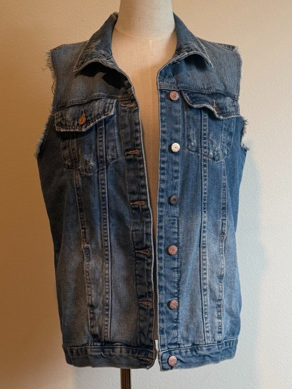 Vintage Style Guess Denim Vest Small - 90s Grunge Aesthetic - Picture 3 of 10